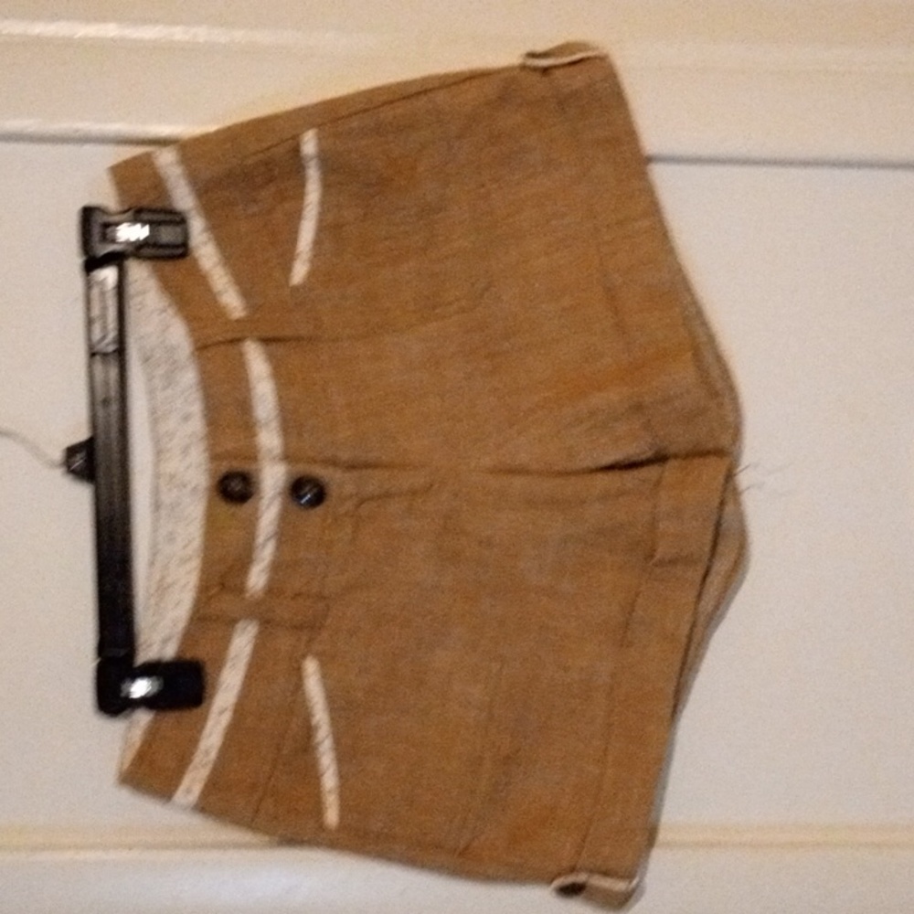 Fresh wear khaki shorts